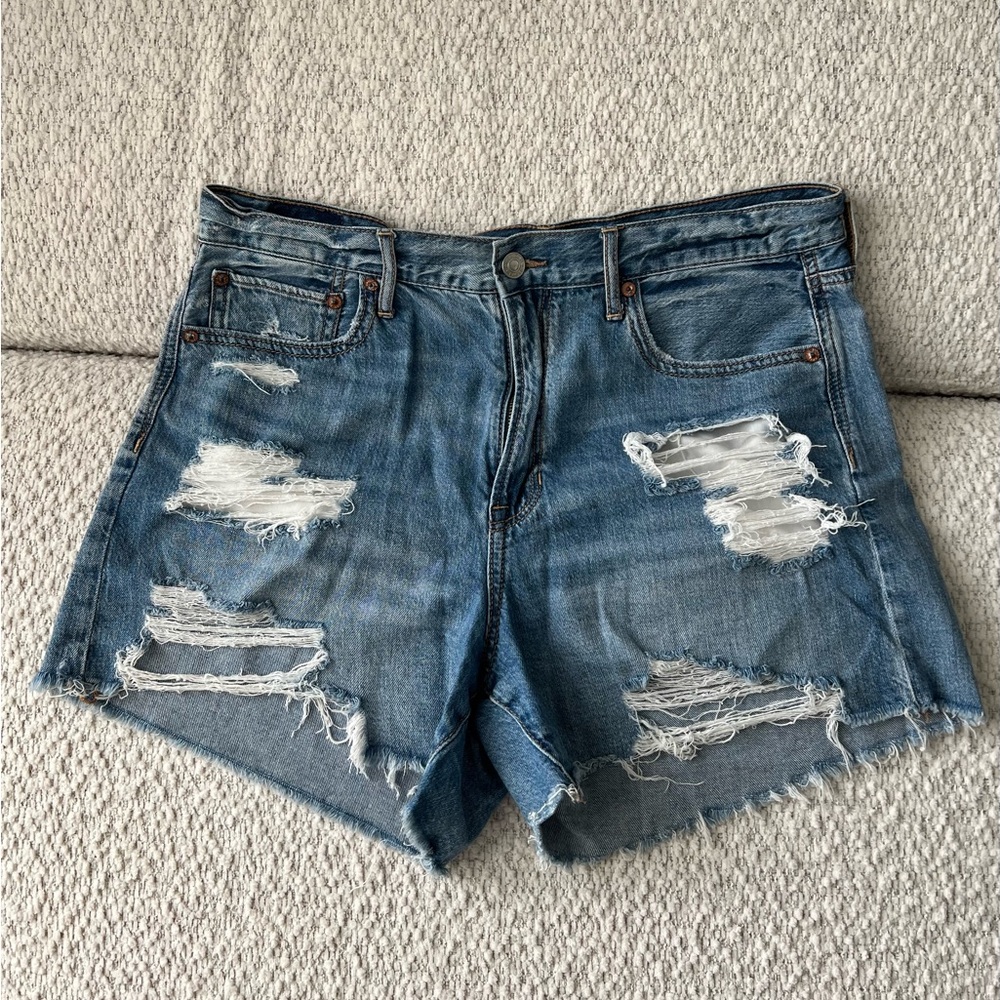 American Eagle 90s boyfriend jean shorts